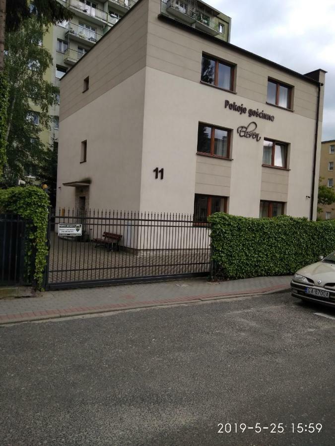 Eleven Privatunterkunft *